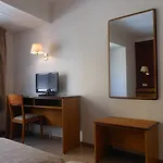 Pou بيت ضيافة فيدريريس